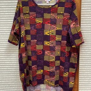 LuLaRoe Irma tunic